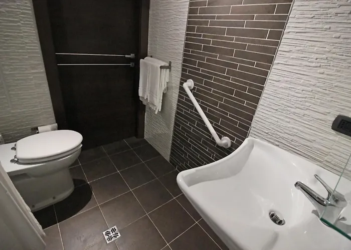 Hotel Charter